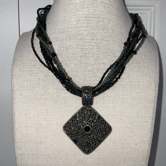 GOTH BLACK PURPLE BLUE IRIDESCENT MULTISTRAND BEADED PENDANT NECKLACE 9” - Picture 2 of 10